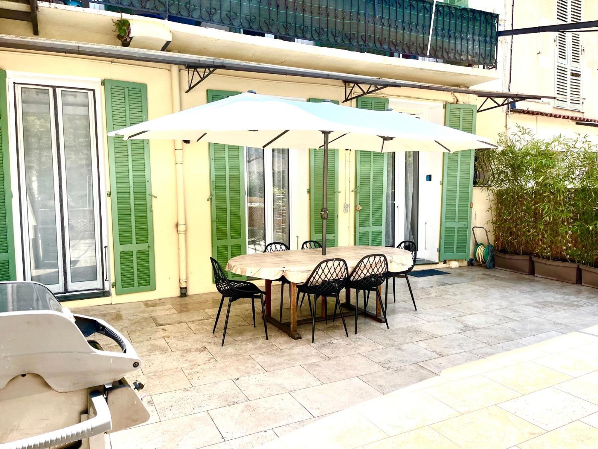 Terrasse Vue Apartment *
